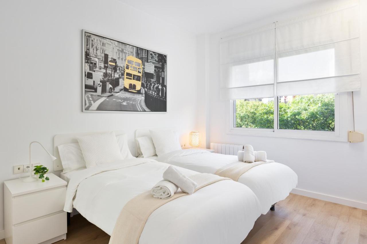 Suites Barcelona Park Gueell Extérieur photo