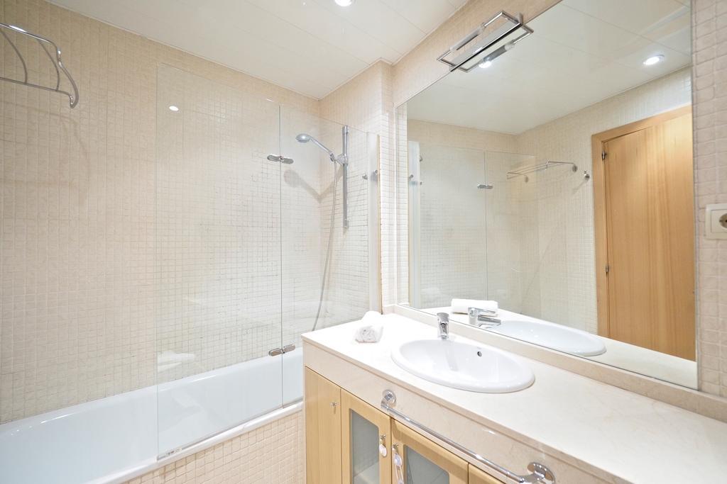 Suites Barcelona Park Gueell Extérieur photo